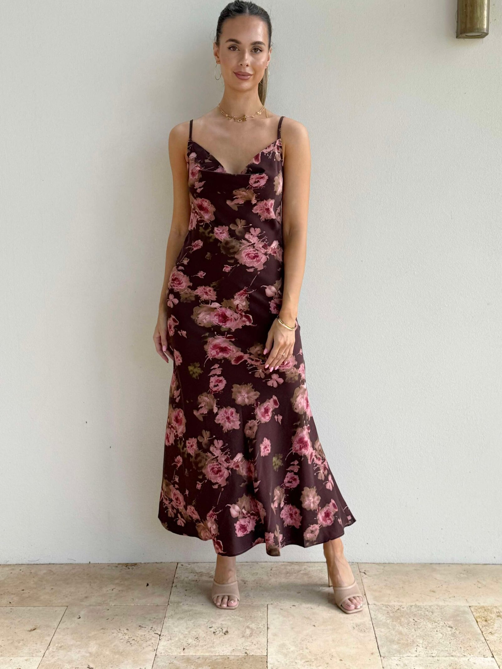ADJUSTABLE STRAPS?  MAE DRESS