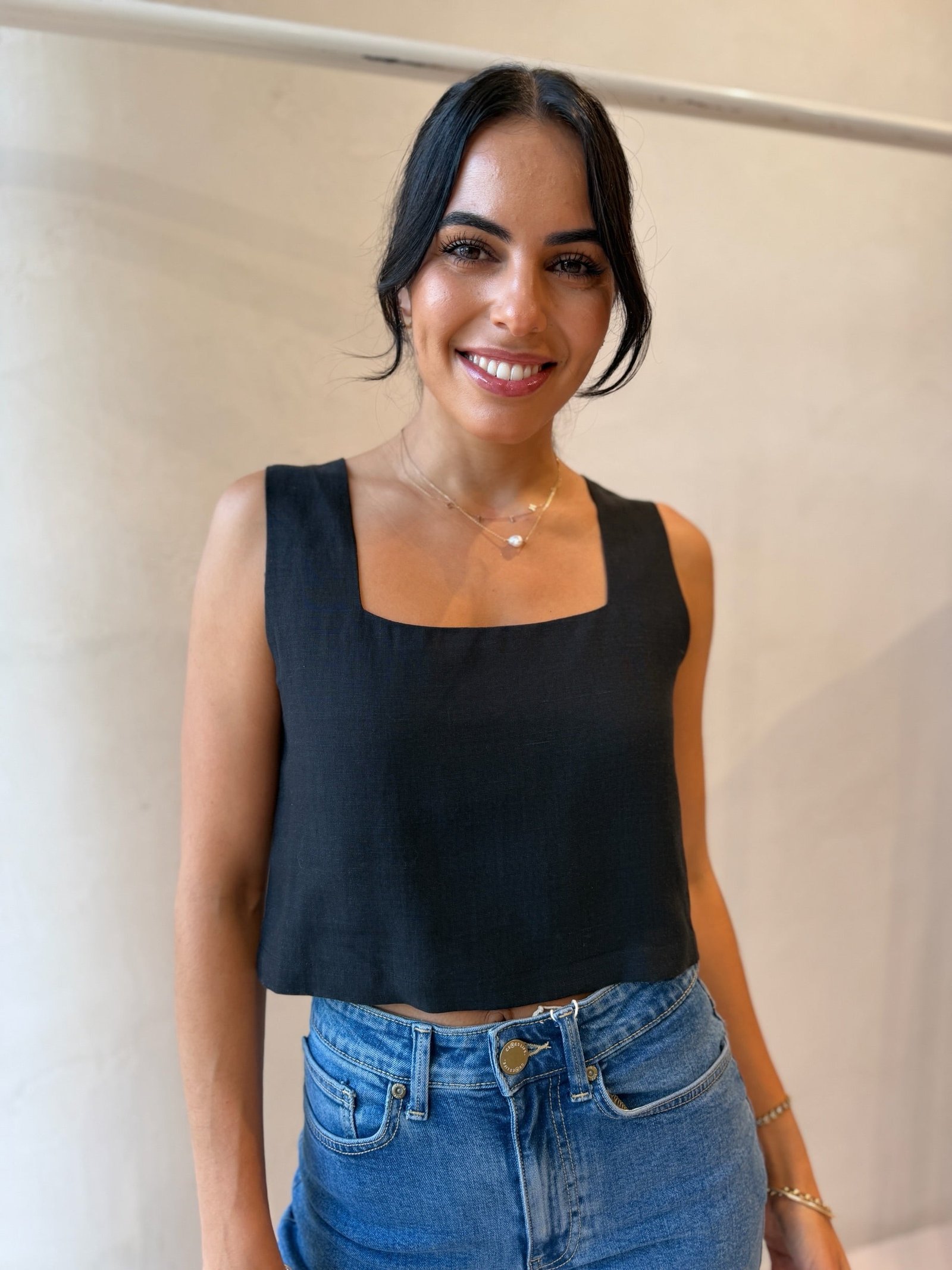 TANK - BLACK